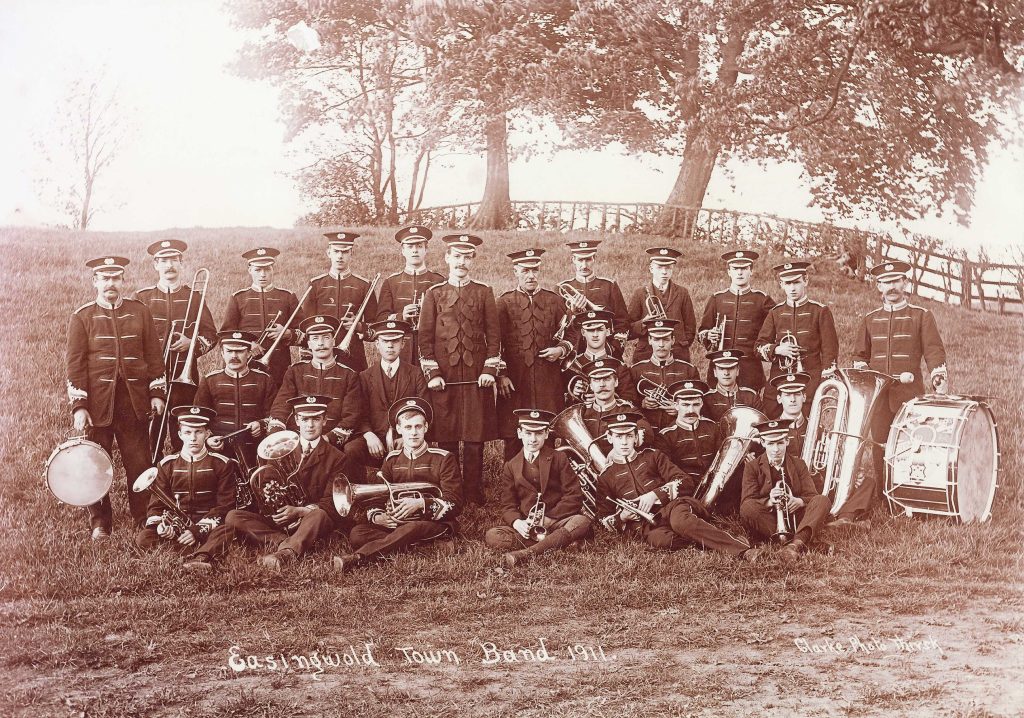 picture of the easingwold town band taken 1911